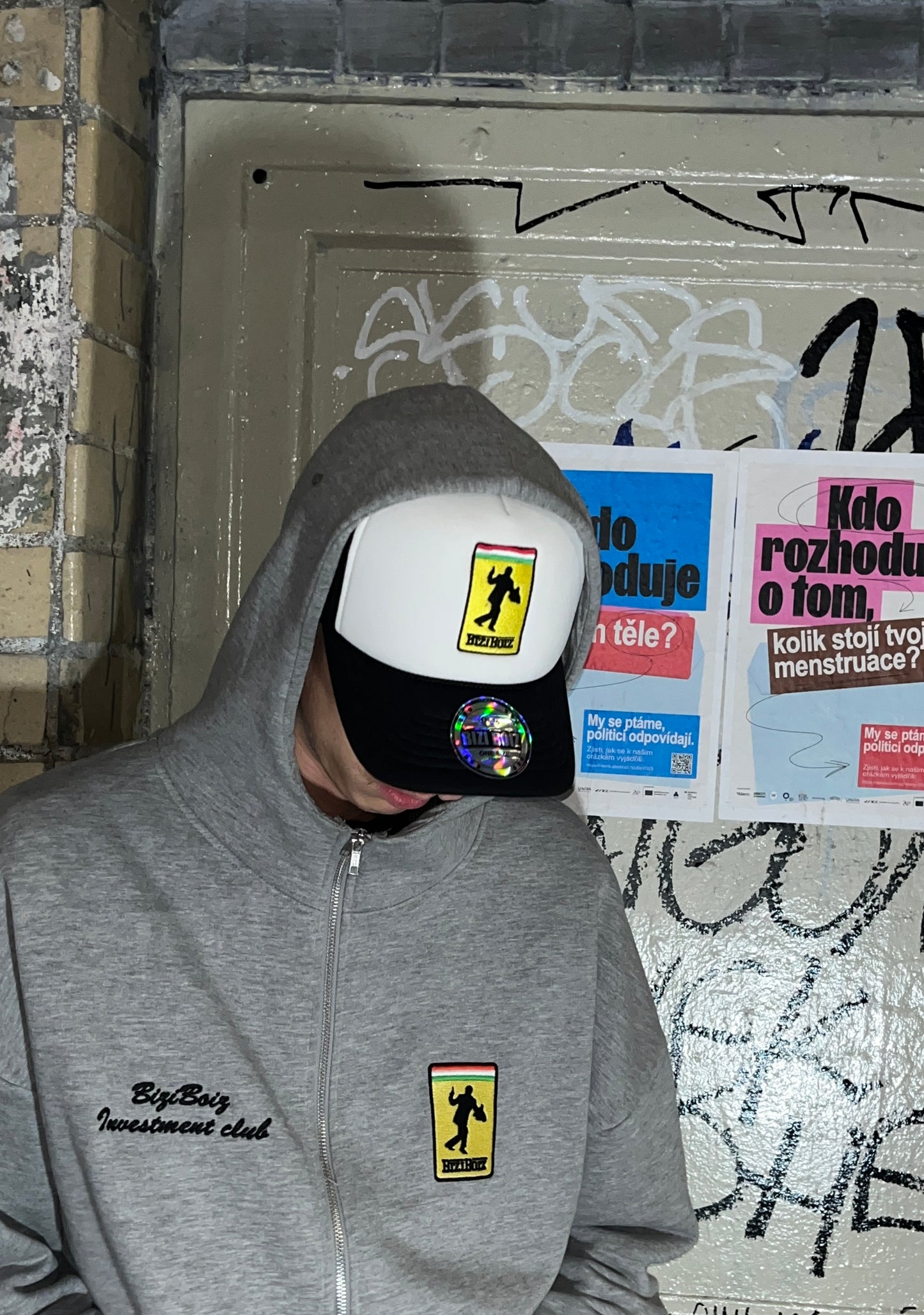 "FAST MONEY" Trucker Cap